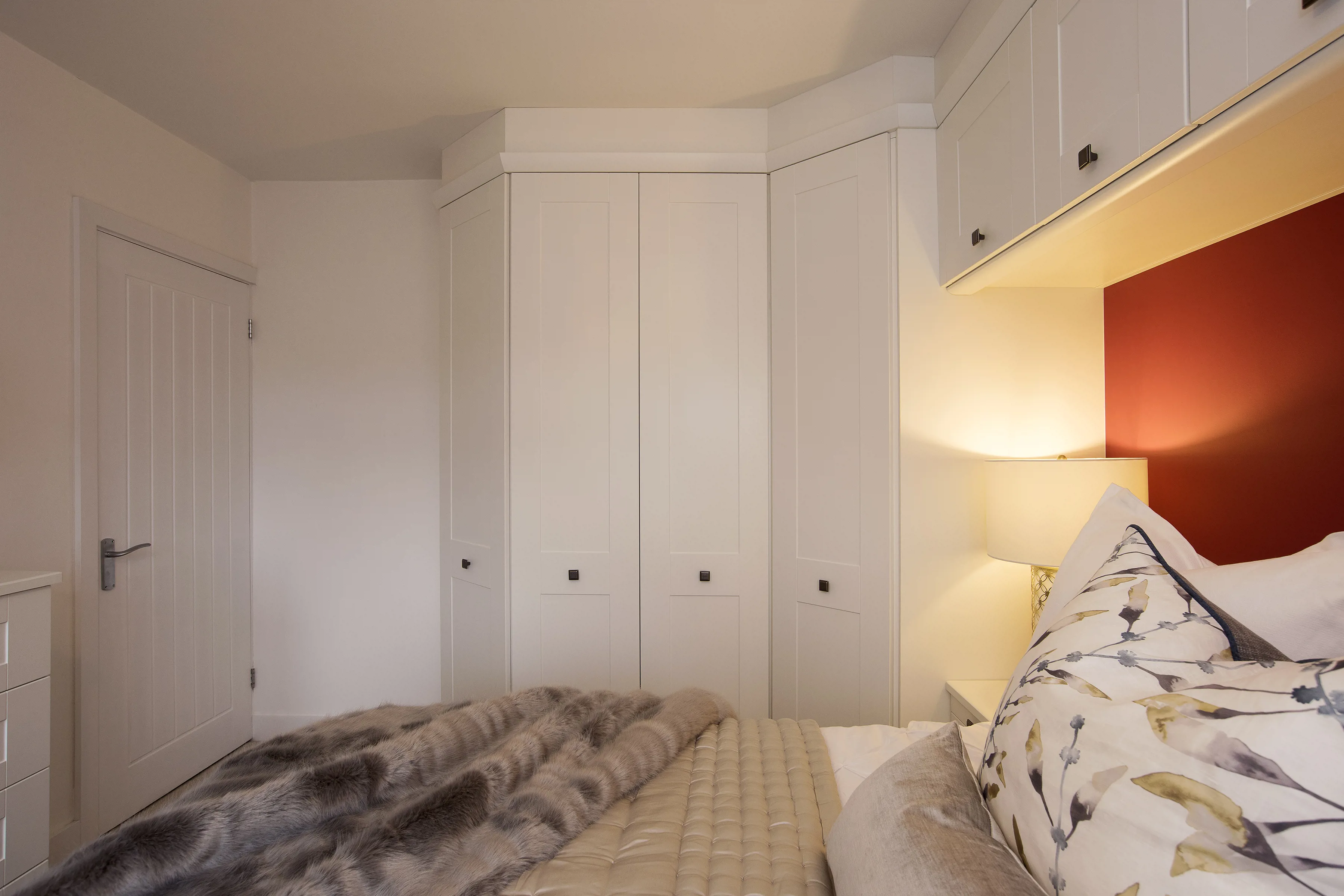 Built in wardrobes for deals small rooms